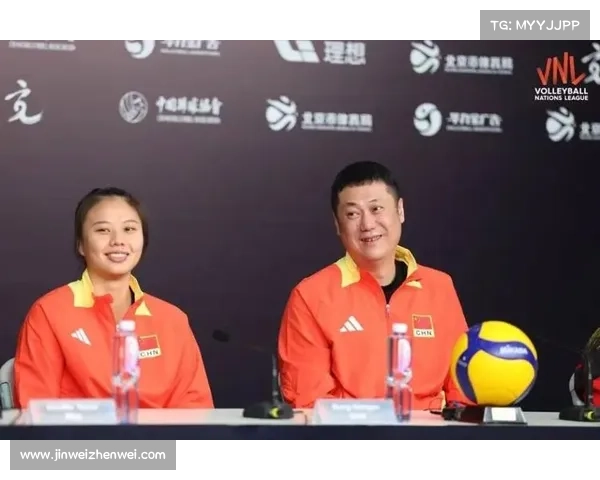 中国女排新阵容亮相世界联赛北京站 全力冲击国际舞台再创辉煌 中国女排新阵容亮相世界联赛北京站 全力冲击国际舞台再创辉煌